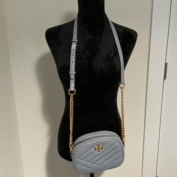 Tory Burch Blue KIRA Chevron Camera Shoulder/Crossbody Bag (Like New) - Picture 1 of 6
